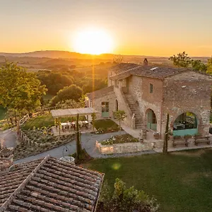 agriturismo-podere-grotta-antica.it-tuscanyhotel.com/